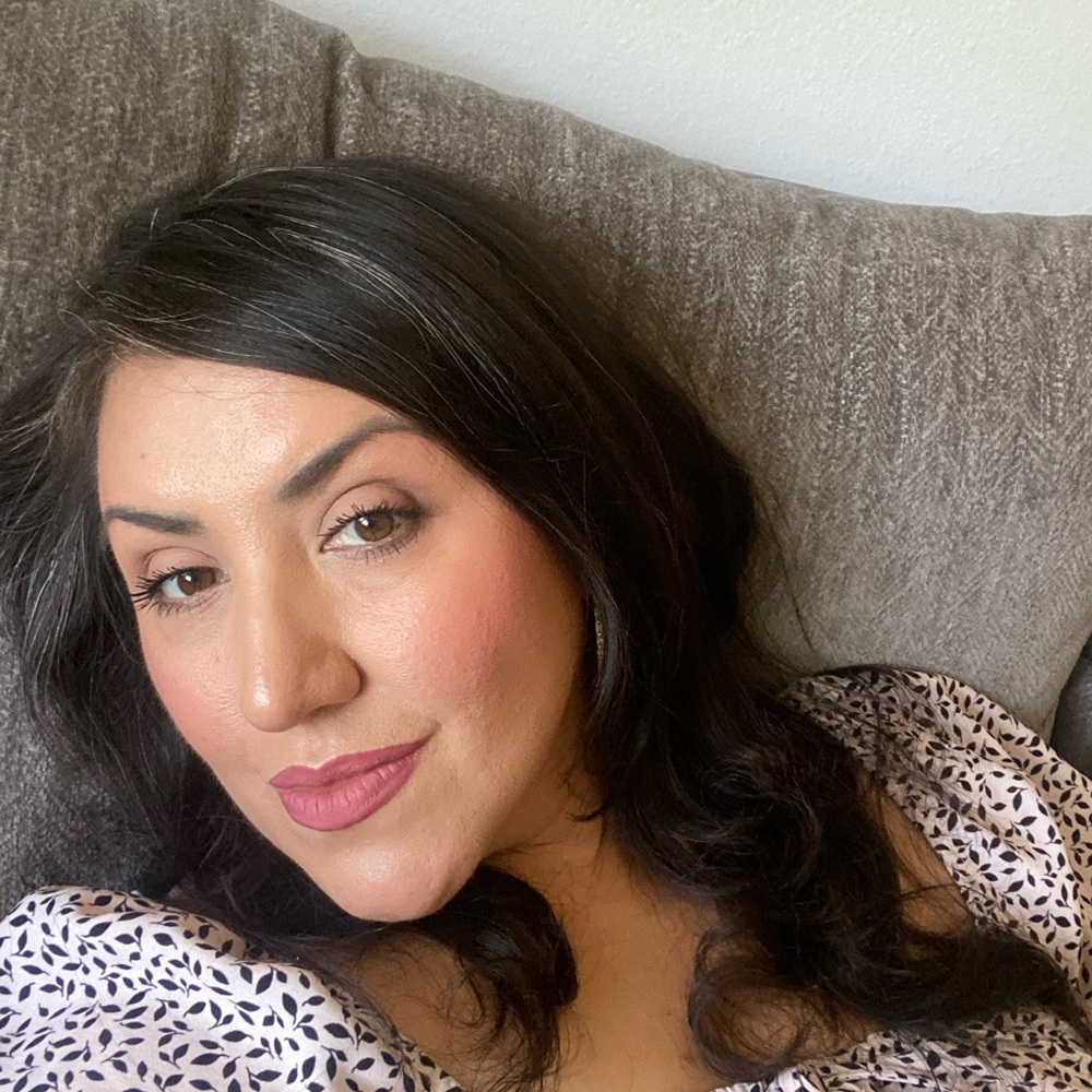 Meet your Posher, Cindy